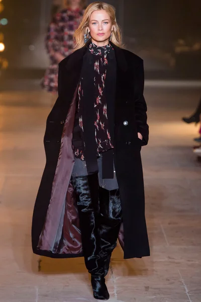 Look 5
